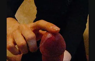 XXX સુંદર નાના Masturbates સામે વેબકેમ