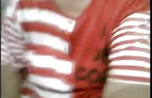 XXX ટીન છોકરી પર પડેલા વિશાળ ટોટી
