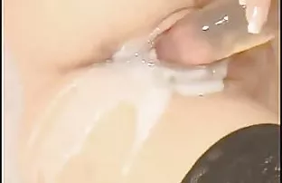 XXX યુવાન Masturbates જીવંત પરિદર્શક