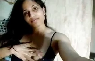 XXX પુત્રી રેકોર્ડ વિડિઓ તરીકે Fucks તેના પિતા